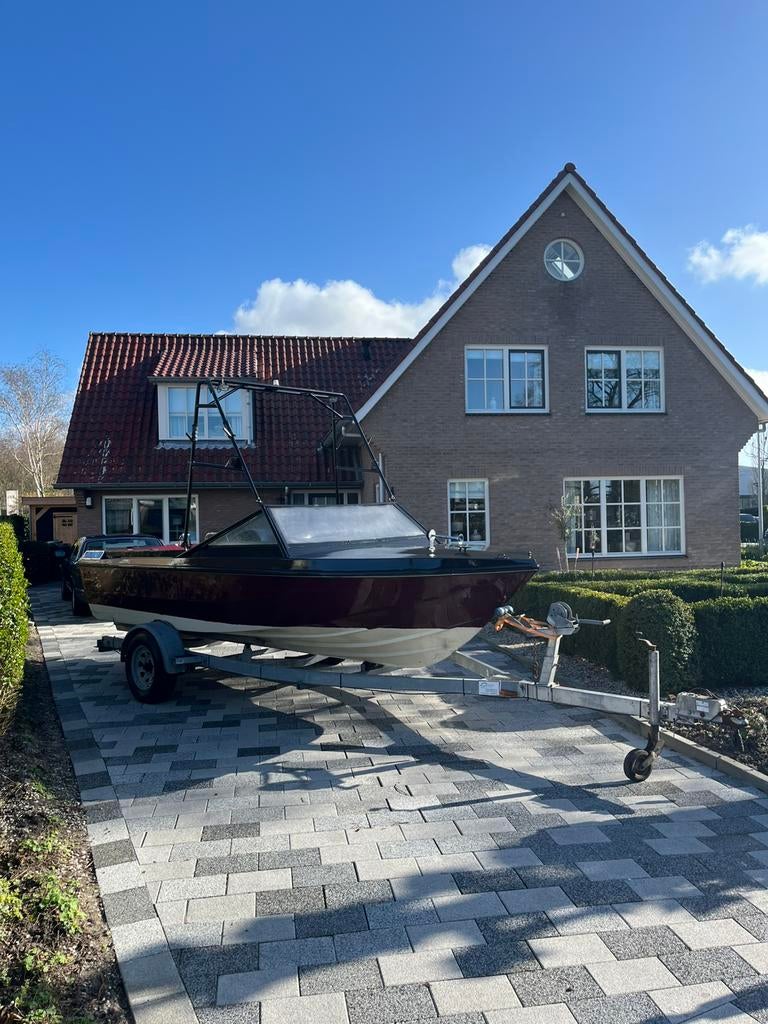 Browing malibu speedboot 140pk mercruiser inboard trailer, Binnenboordmotor, 120 tot 200 pk, Ophalen of Verzenden, Polyester