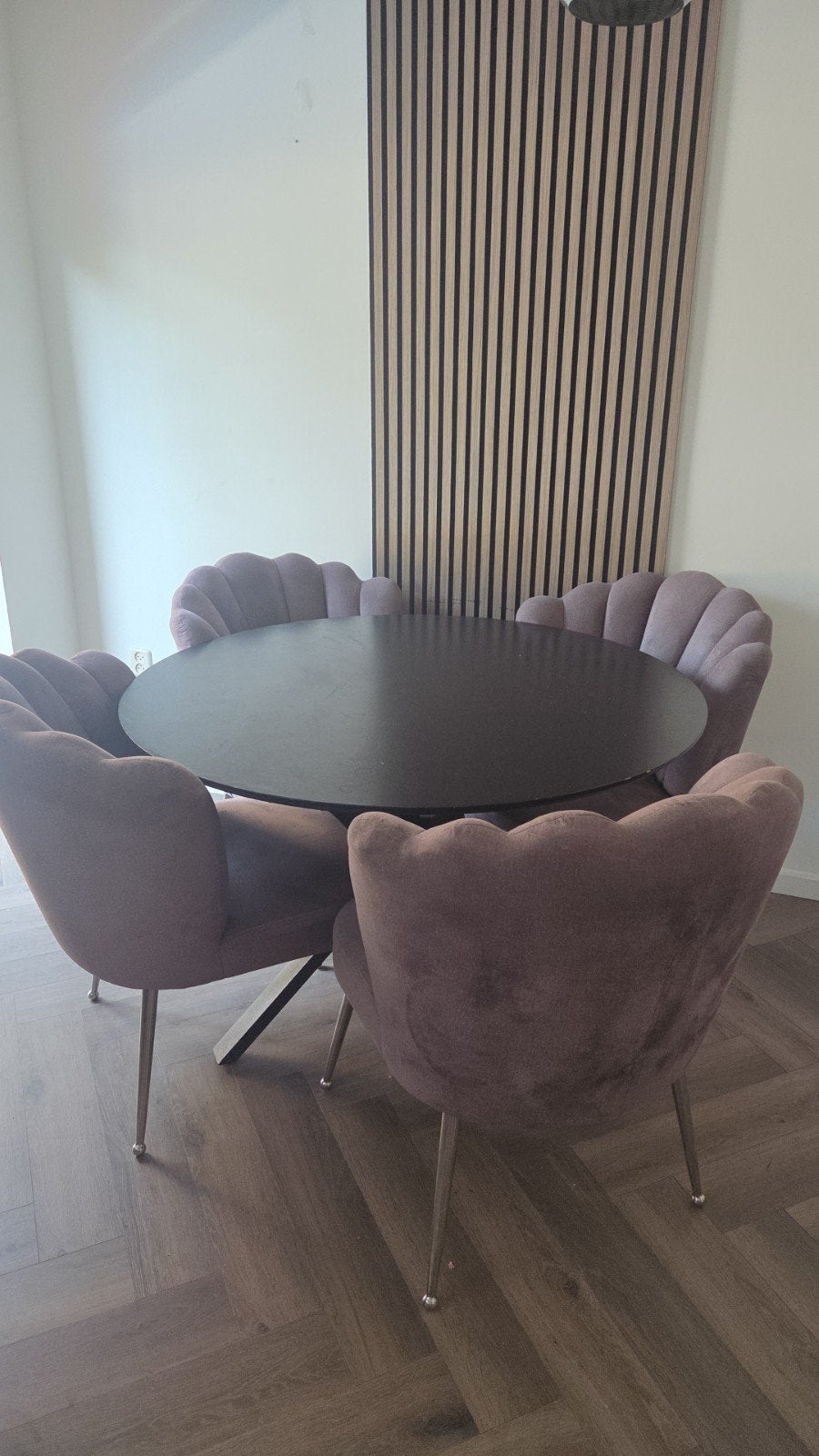 Elegante ronde eettafel met 4 fluwelen stoelen, Ophalen, Modern, Elegant, Scandinavisch, Overige materialen, Rond