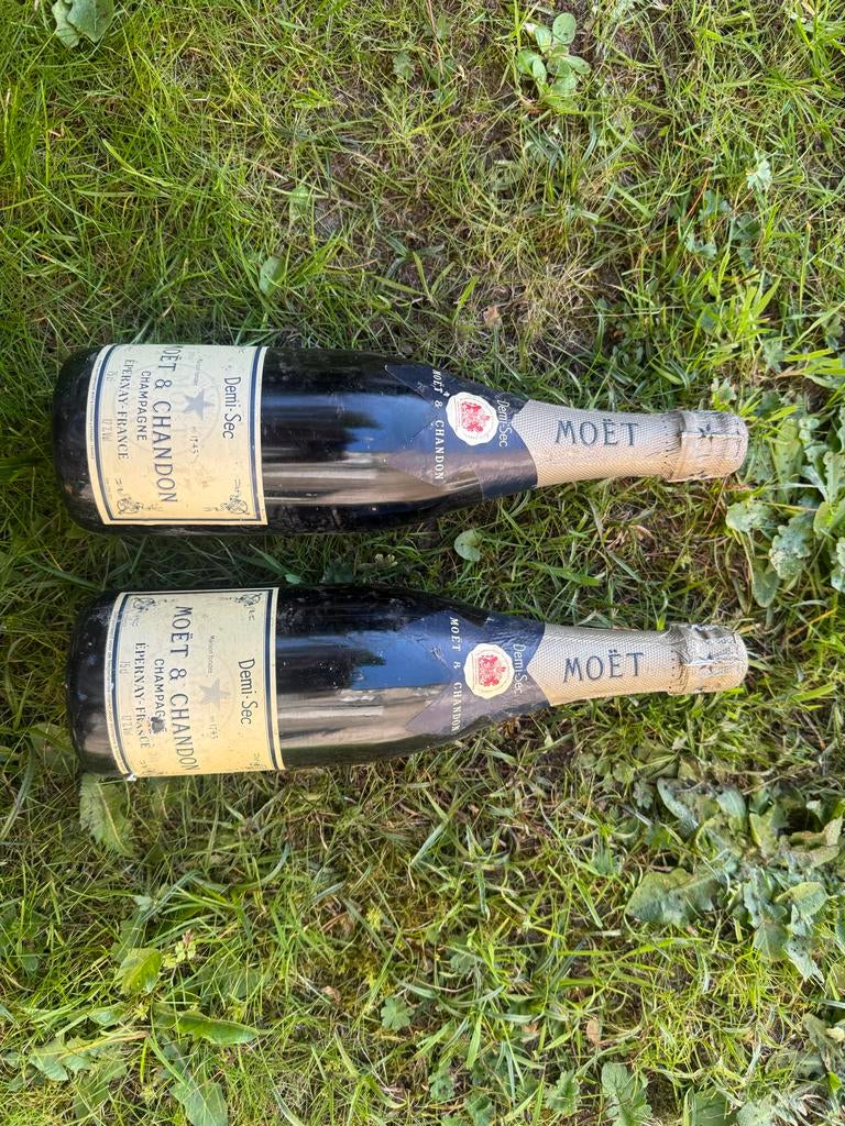 Oude Moët & Chandon Demi Sec Champagne, Ophalen of Verzenden, Gebruikt, Frankrijk, Champagne