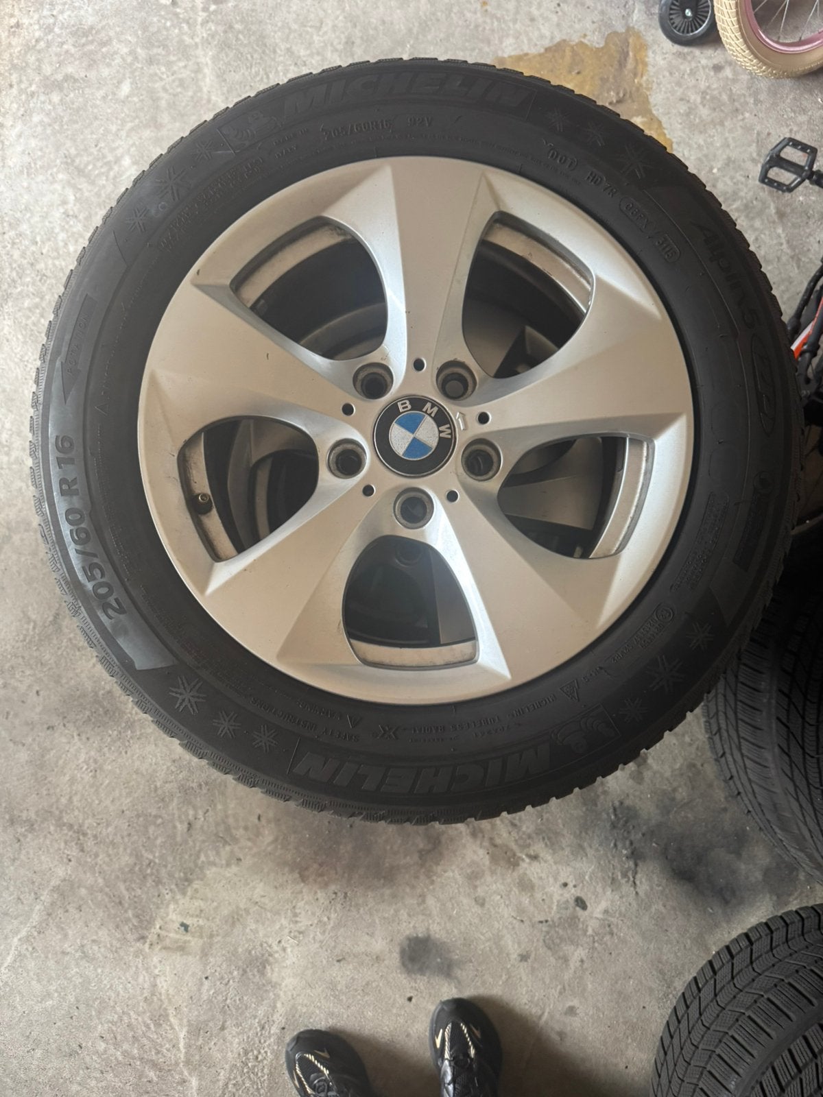 4x Michelin Alpin 205/60R16 winterbanden BMW velgen 16, Auto-onderdelen, 16 inch, 205 mm, Winterbanden, Ophalen of Verzenden