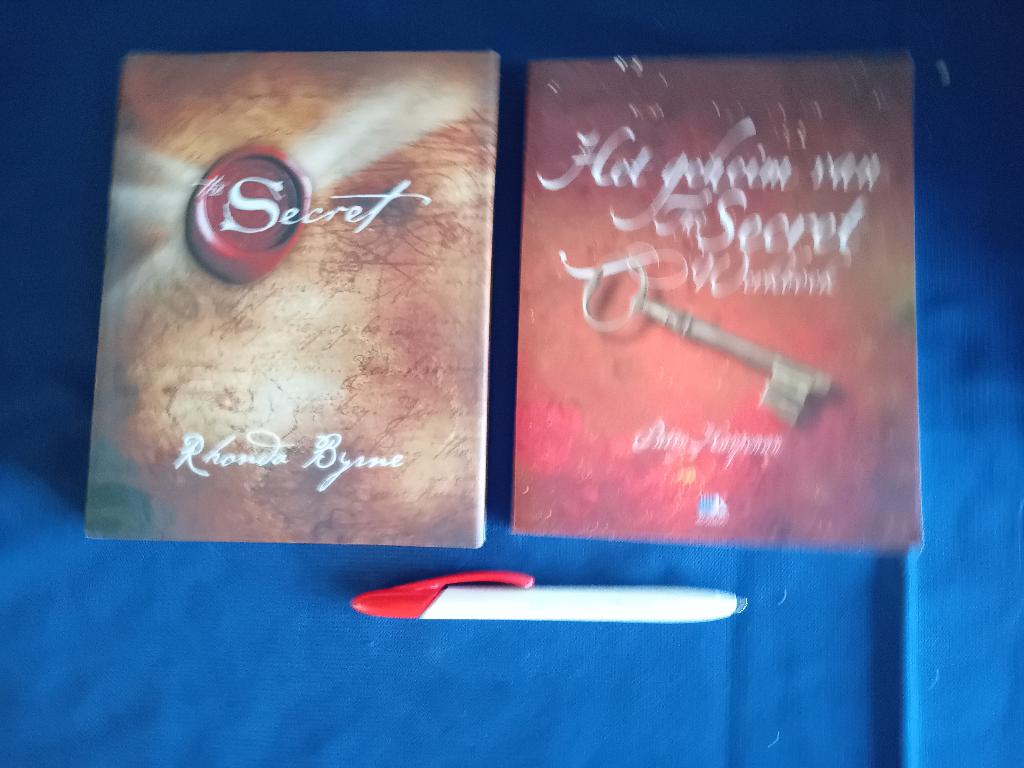 Rhonda Byrne. The Secret. en The Secret werkboek, Ophalen of Verzenden, Zo goed als nieuw, Overige onderwerpen, Achtergrond en Informatie