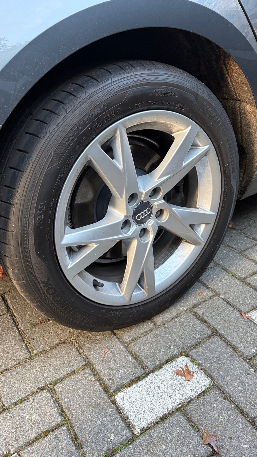 Originele Audi A4 B9 17 inch velgen + Hankook 225/50 R17, Auto-onderdelen, Gebruikt, Banden en Velgen, 17 inch, Ophalen of Verzenden