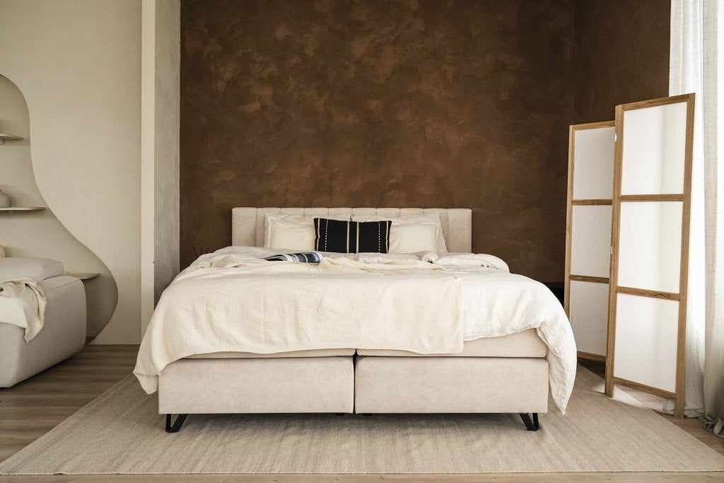Luxe boxspring showroommodel beige 200x200, Beige, Ophalen of Verzenden, Overige maten, 200 cm