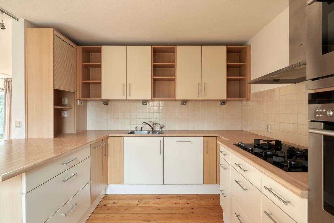 Complete keuken met apparatuur en veel bergruimte, Ophalen, Gebruikt, U-keuken, Wit