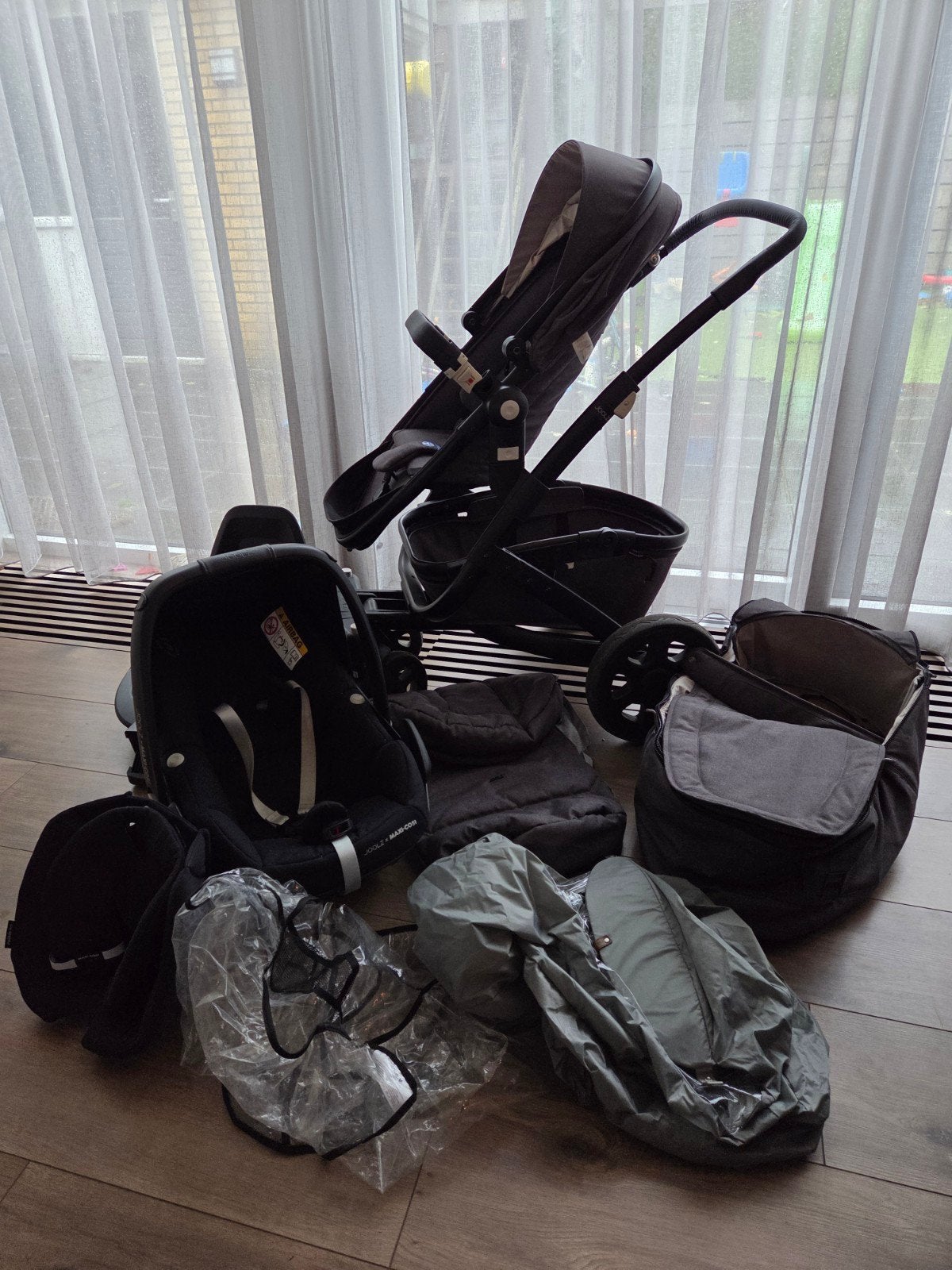 Joolz geo 2 kinderwagen met Maxi-Cosi autostoel en base, Gebruikt, Combiwagen, Met autostoeltje, Ophalen