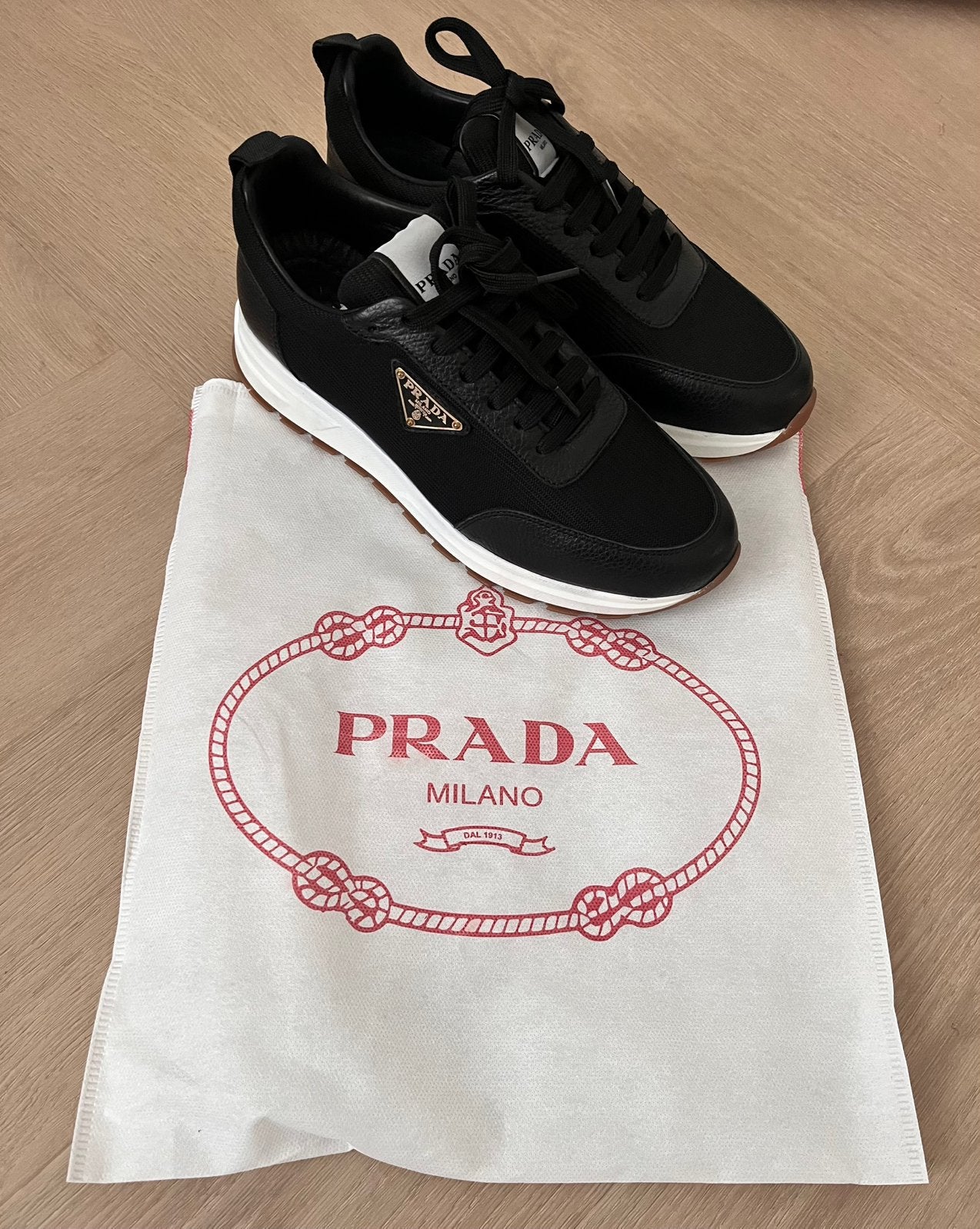 Prada schoenen!, Zwart, Nieuw, Ophalen of Verzenden, Sneakers of Gympen