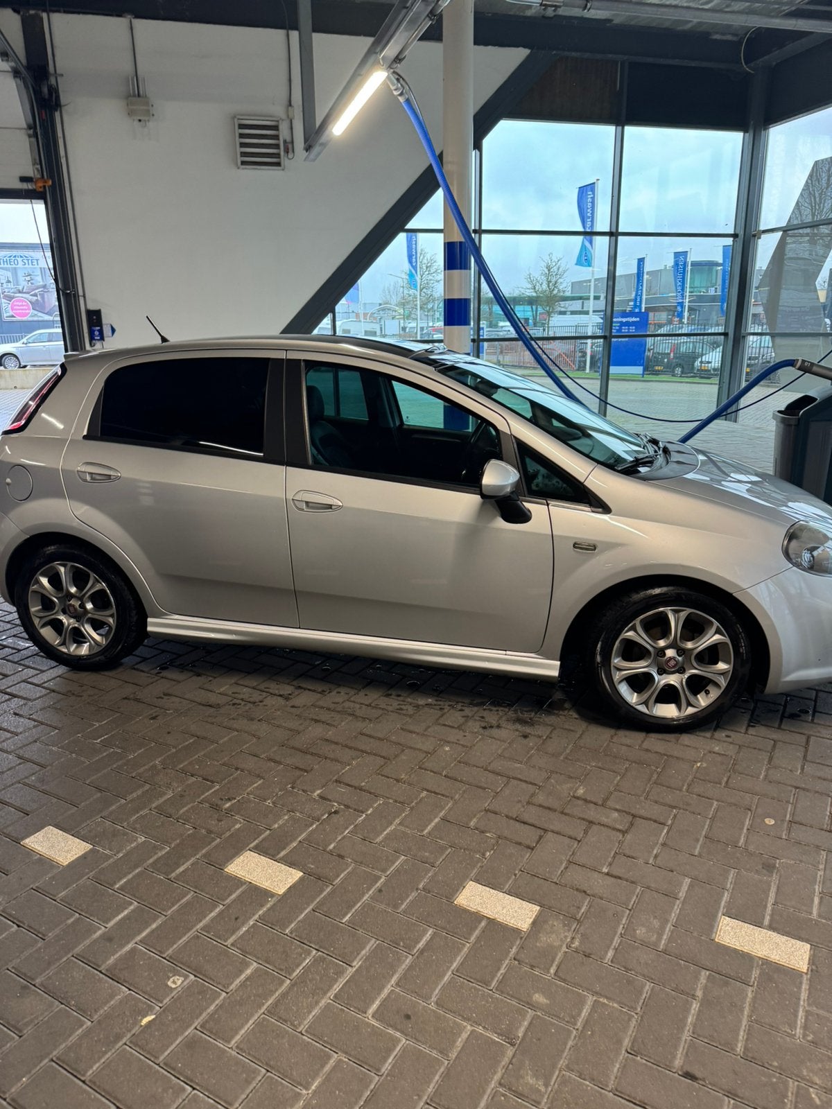 Fiat Punto 1.3 Multijet 59KW 5DR 2014 Grijs, Voorwielaandrijving, 4 cilinders, 400 kg, Origineel Nederlands