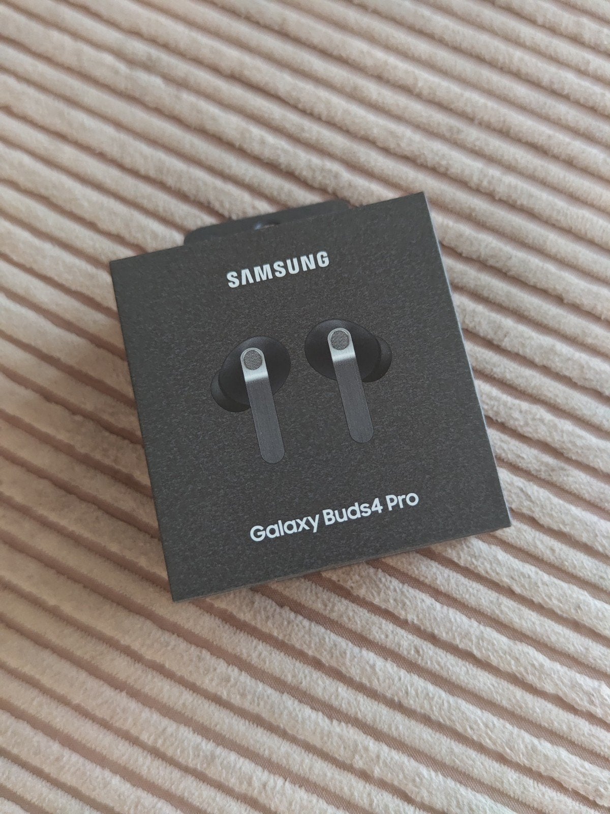 Samsung Galaxy Buds 4 Pro Zwart € 190, Telecommunicatie, Bluetooth, Zwart, Nieuw, Ophalen of Verzenden