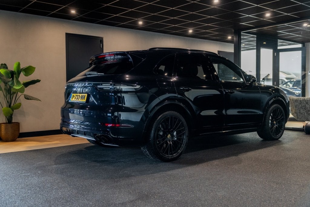 Porsche Cayenne 2.9 S | 4WS | Pano | 360 Cam | Trekhaak | Lu, Auto's, Gebruikt, 138 €/maand, Zwart, Bedrijf