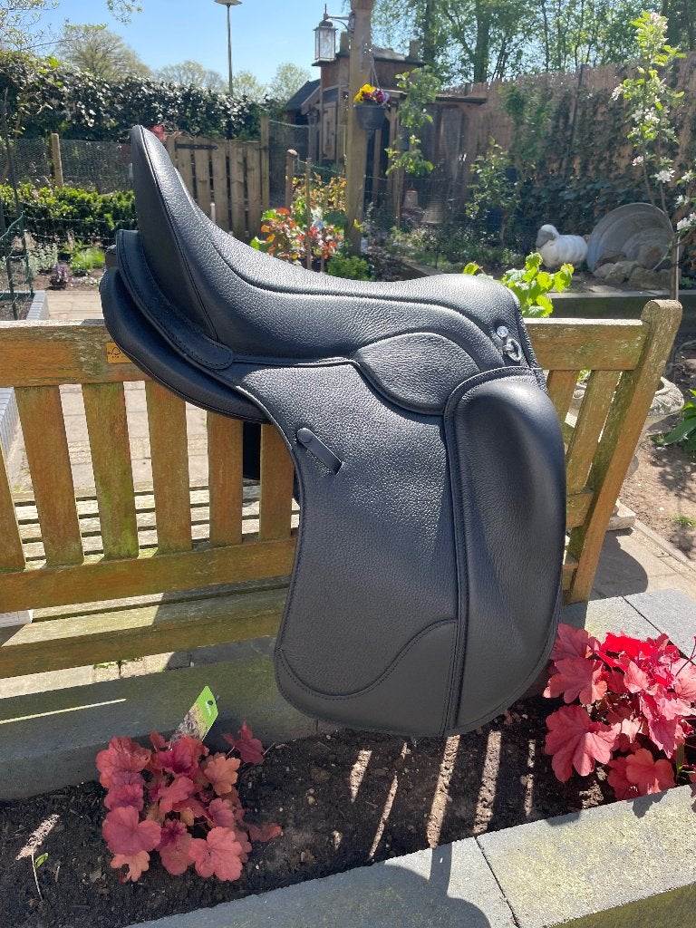 Lederen Signum dressuur paddle fit 3, Dieren en Toebehoren, Paarden en Pony's | Zadels, Ophalen, L (17.5 inch), Dressuur, Overige merken