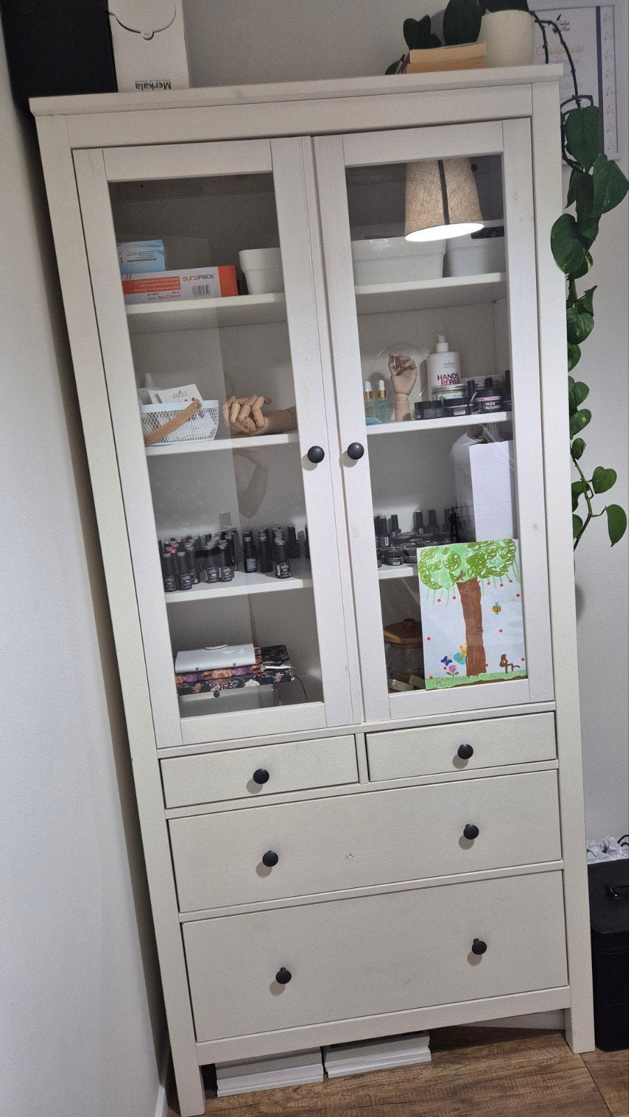 Ikea Hemnes Witte vitrinekast met lades en deuren, Ophalen, Gebruikt, Met deur(en), Glas
