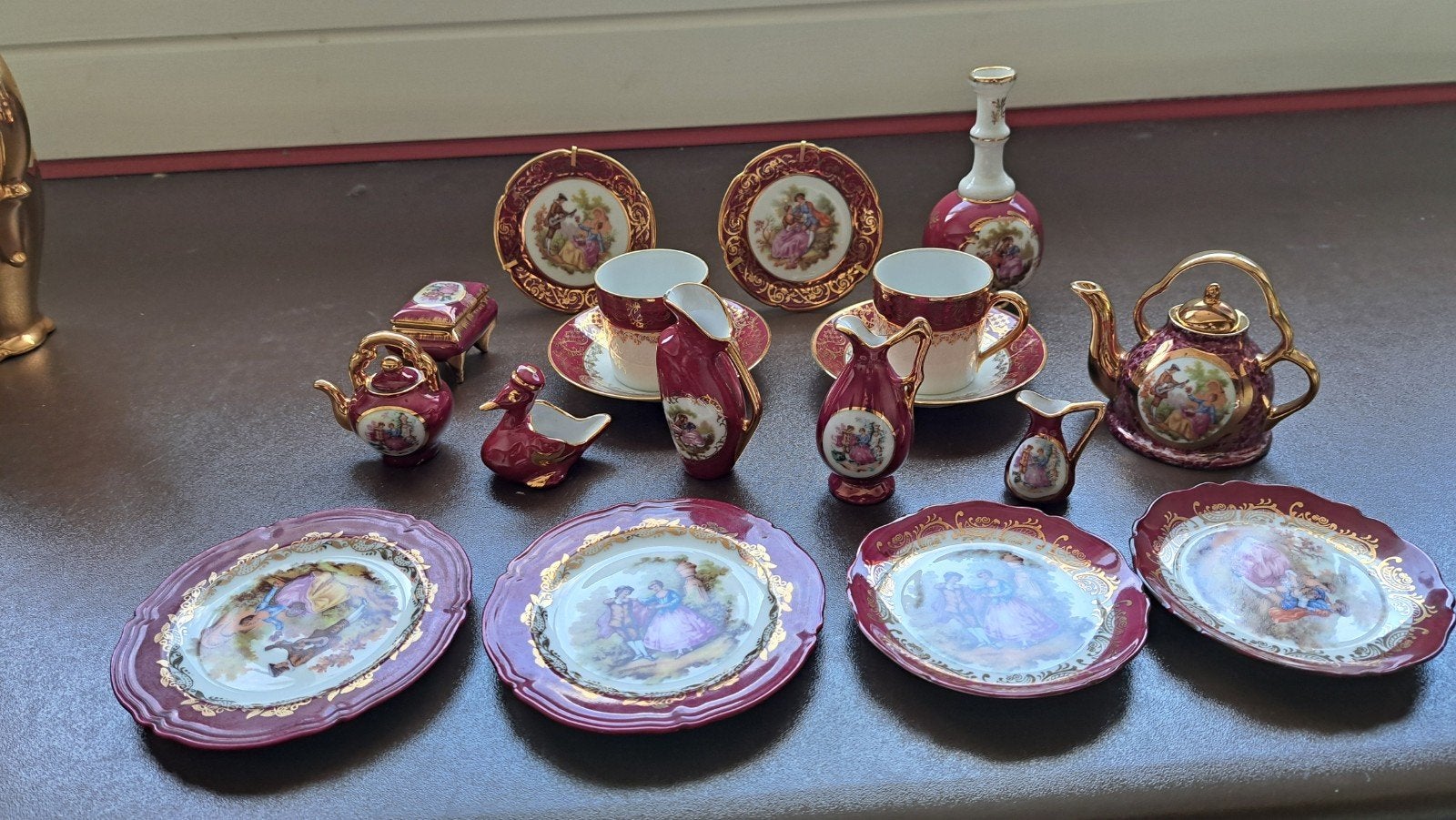 Limoges Porseleinen Miniatuur Theeservies en Borden, Ophalen