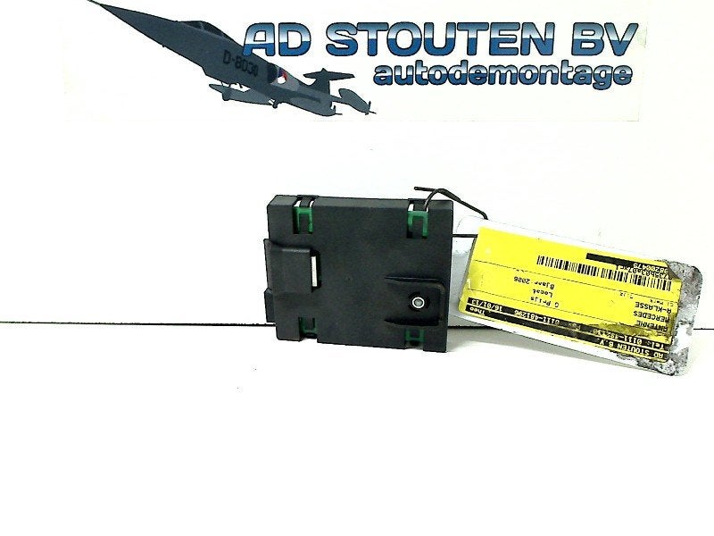 Antenne Mercedes-Benz A (W169) (2004-09/2012-06) 1698200475, Gebruikt, Mercedes-Benz AG, Mercedes-Benz, Mercedesstraße 120, Stuttgart 70372, , Duitsland