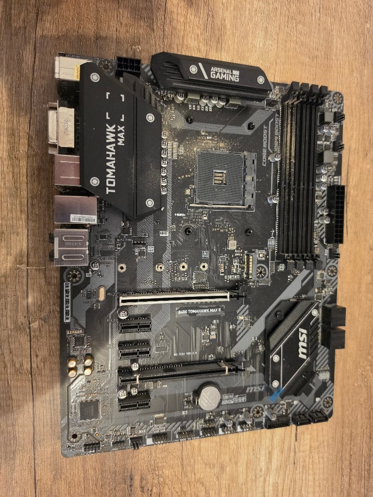 MSI B450 TOMAHAWK MAX II Moederbord - AMD AM4, Computers en Software, DDR4, AM4, Ophalen of Verzenden, Zo goed als nieuw