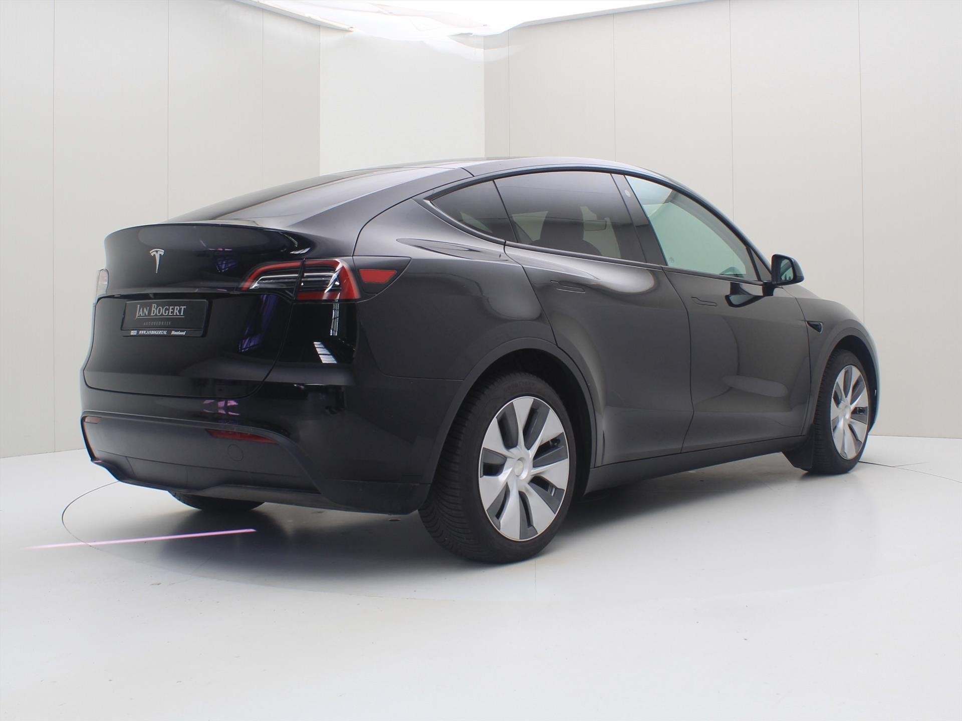 Foto 2 van Tesla Model Y Standard RWD Plus 93.5% SoH [ AMD RYZEN+AUTOPI