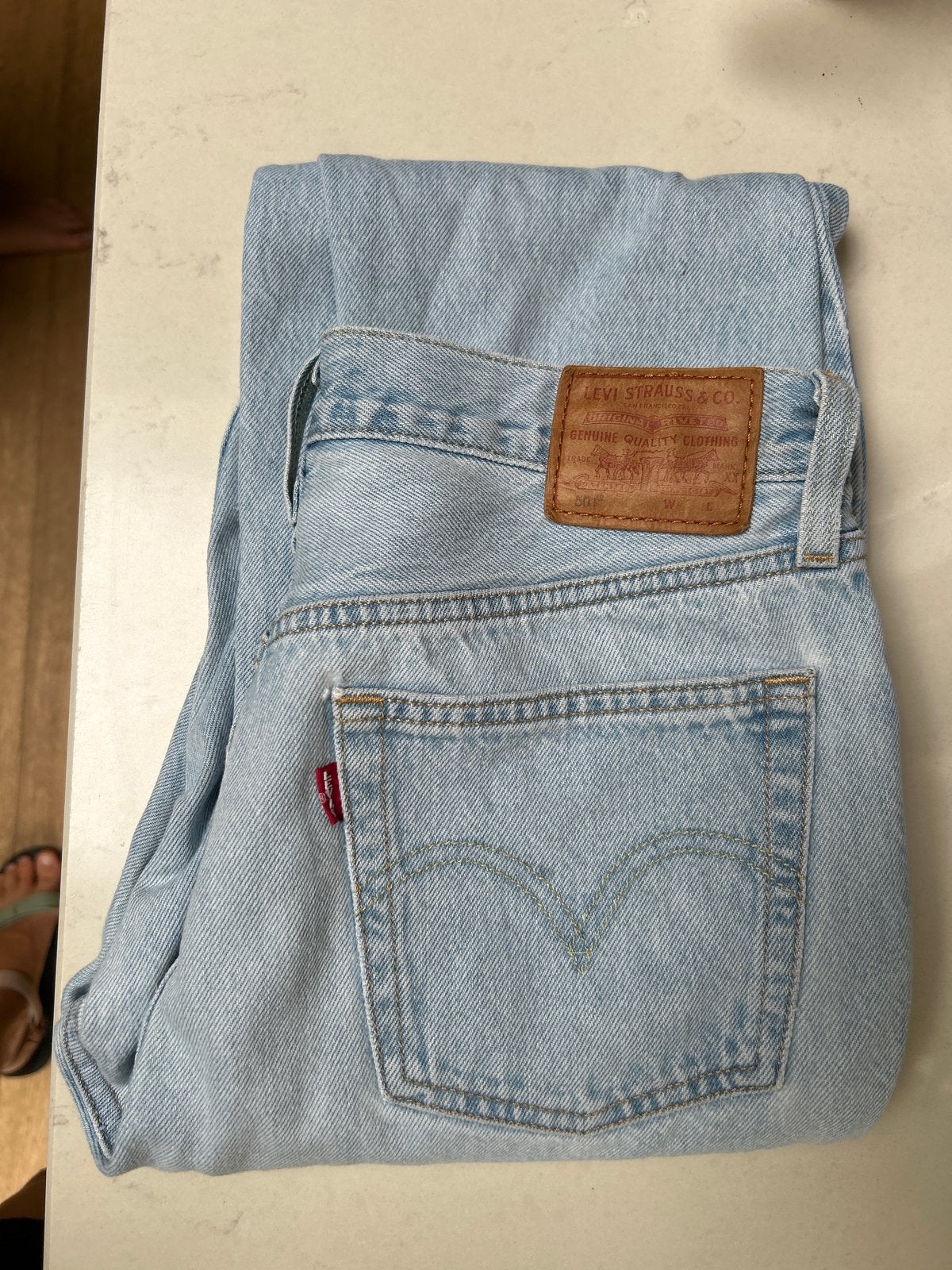 Levi's spijkerbroek W28 L30 - Zo goed als nieuw, Kleding | Dames, Spijkerbroeken en Jeans, Ophalen of Verzenden, Zo goed als nieuw