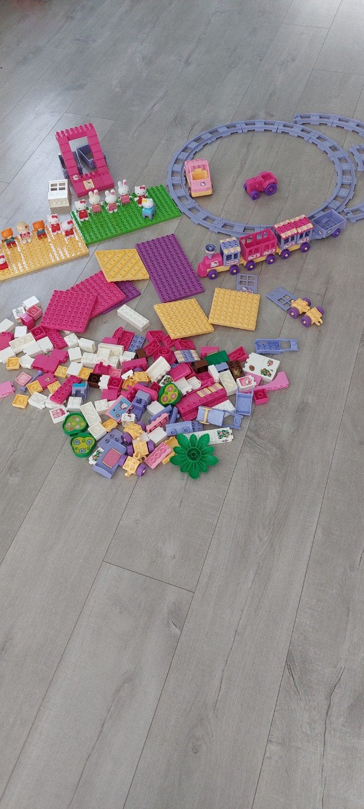 Heel veel Hello Kitty bouwstenen, figuren en bouwplaten., Ophalen of Verzenden