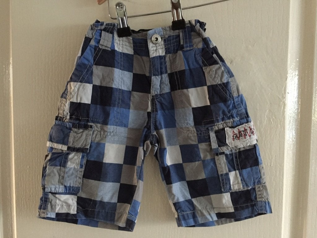 Oiboi korte broek 104 (2B21), Kinderen en Baby's, Kinderkleding | Maat 104, Tweedehands verkoop, Gebruikt, Ophalen of Verzenden