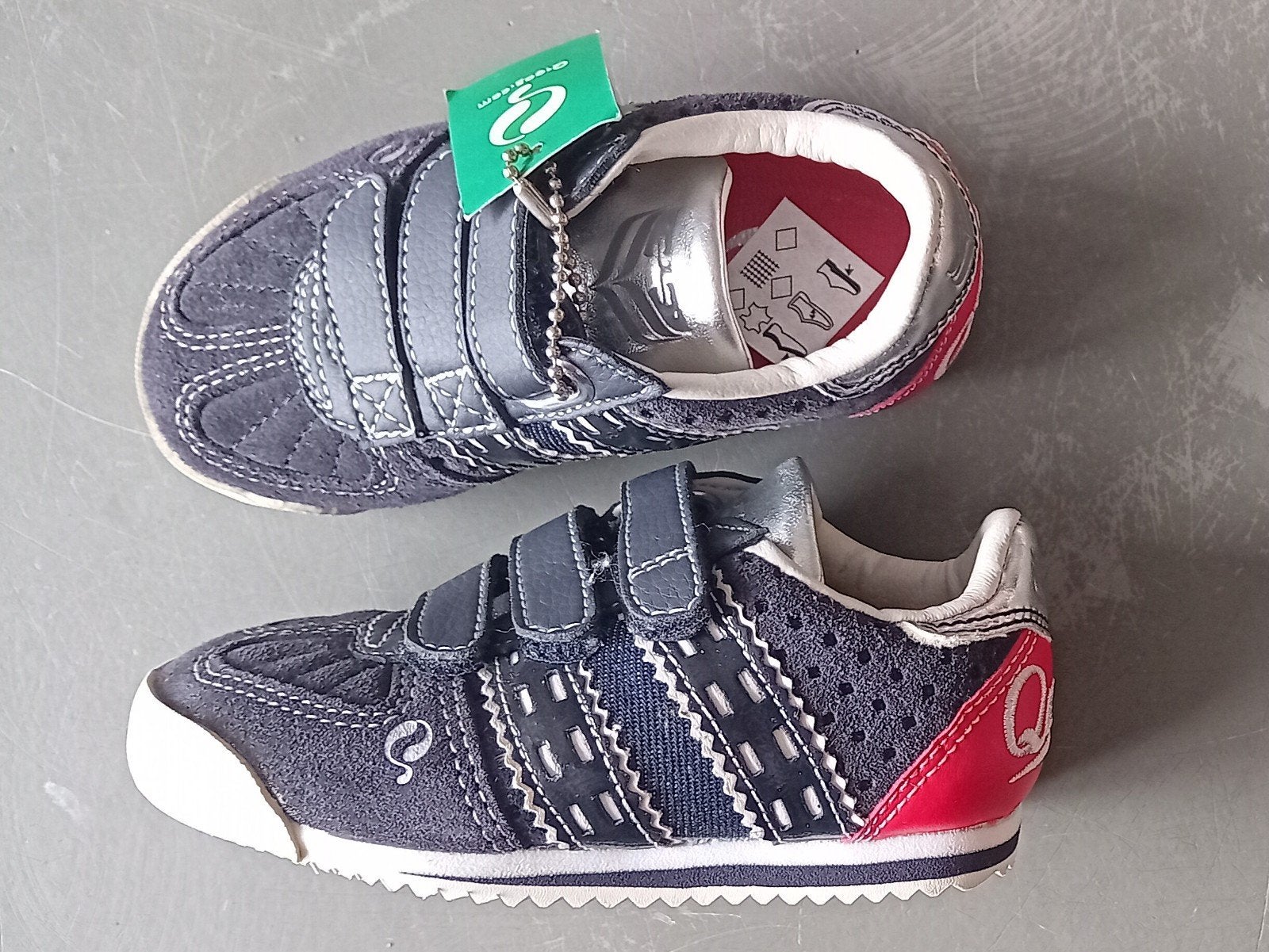 Schoenen, maat 22, Quick, donker blauw, Jongen of Meisje, Schoenen, Nieuw, Ophalen of Verzenden