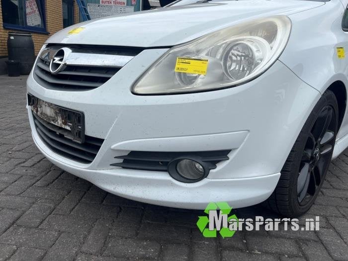 Voorbumper van een Opel Corsa, Gebruikt, -, -, Opel