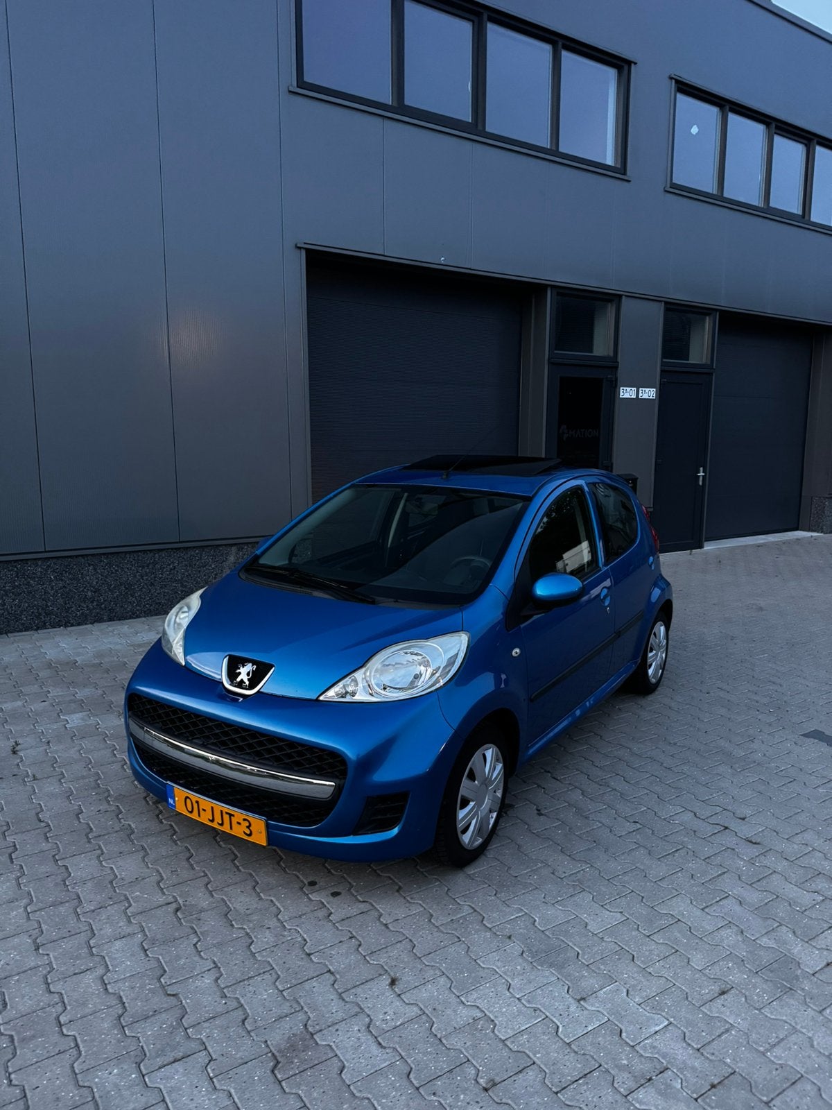 Peugeot 107 1.0 5DR 2009 Blauw NAP, Auto's, Peugeot, Voorwielaandrijving, 68 pk, Origineel Nederlands, Handgeschakeld