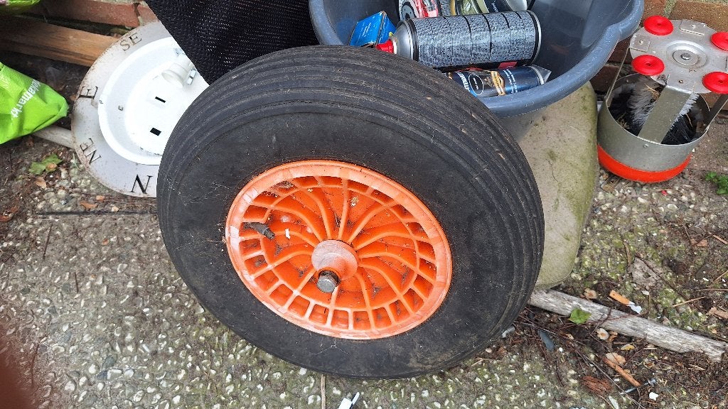 kruiwagen wiel, Tuin en Terras, Kruiwagens, Ophalen of Verzenden, Gebruikt, Eenwielig