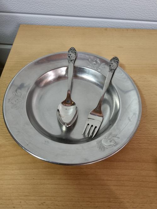 gero zilmeta,rvs servies, bord met vork en lepel, Ophalen of Verzenden, 'T Olde Gre-j, Info@toldegrej.nl, Endepoelstraat 20f Didam