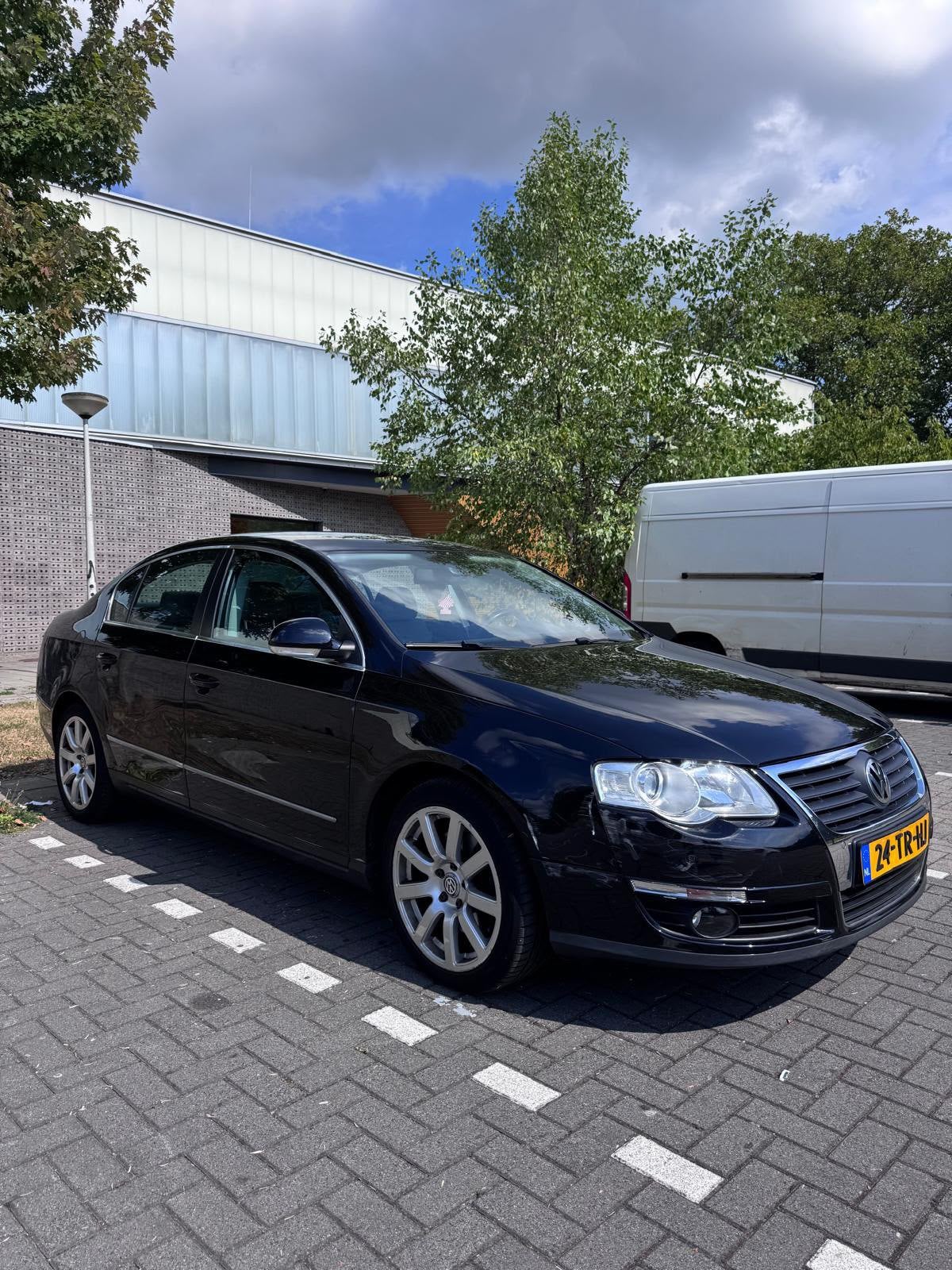 Volkswagen Passat 2.0 FSI 110KW AUT 2007 Zwart, Stof, Beige, 4 cilinders, 1984 cc