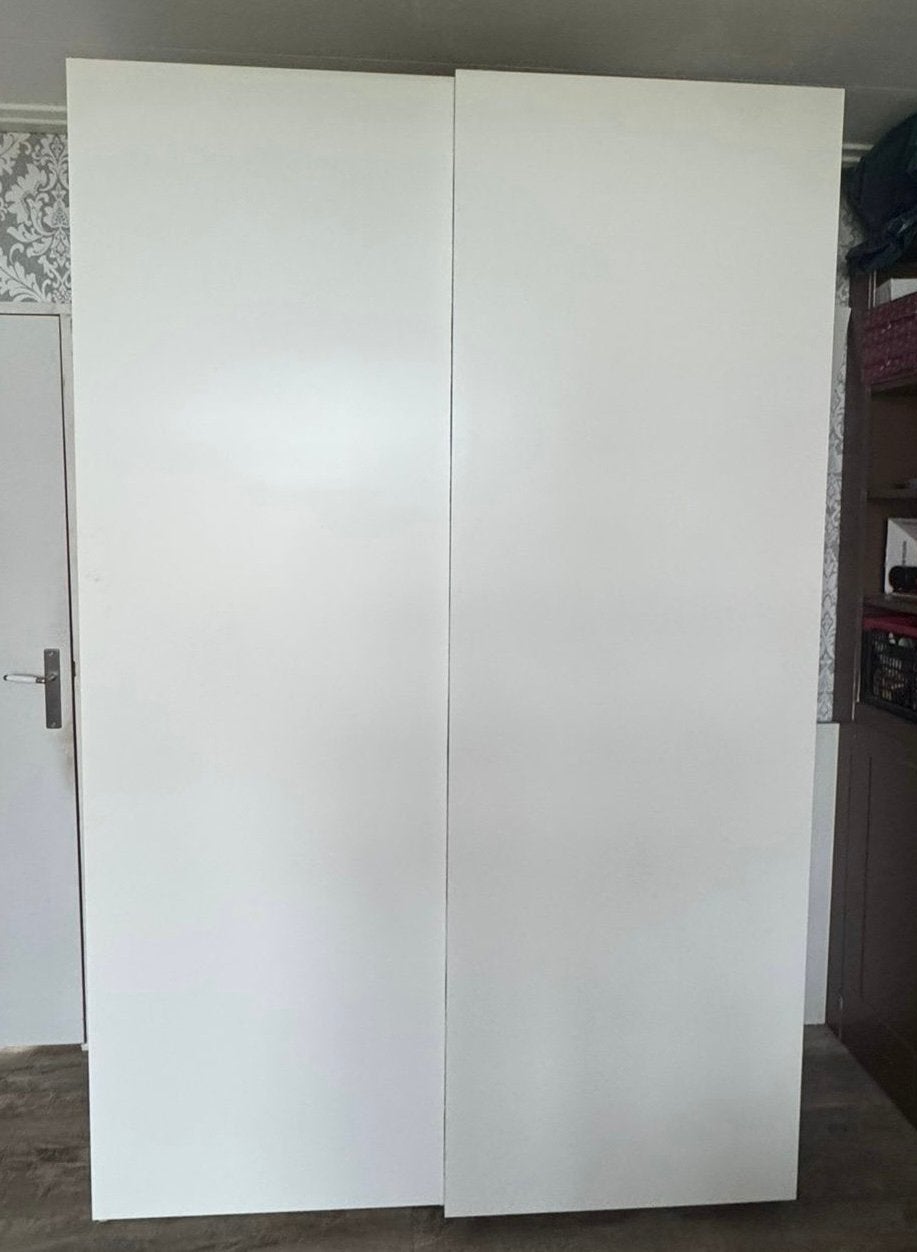 Ikea pax kast eikeneffect met witte schuifdeuren., Huis en Inrichting, Kasten | Kledingkasten, Ophalen, 100 tot 150 cm, 200 cm of meer