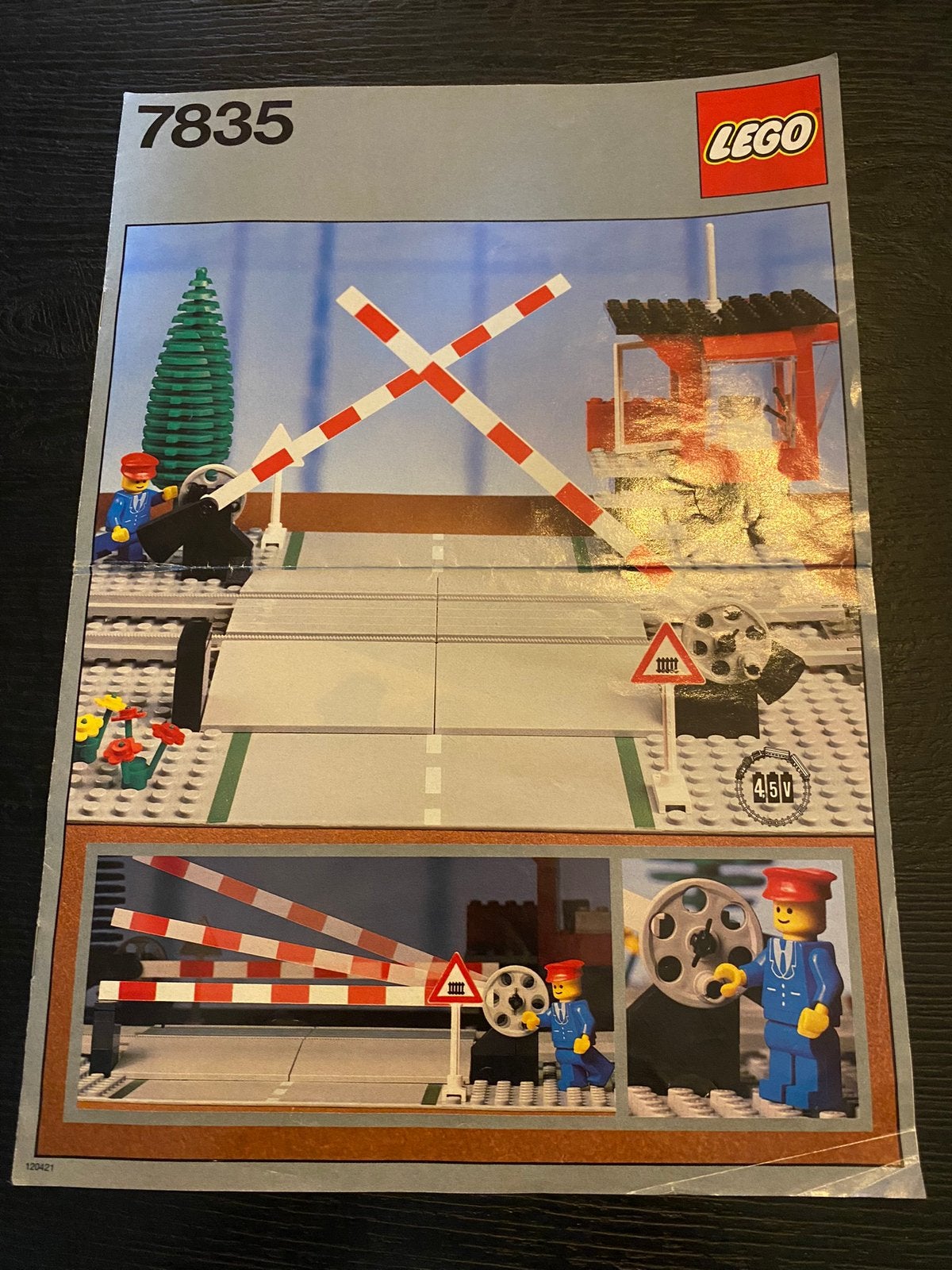 Lego set 7835 Handmatige Spoorwegovergang compleet incl boek, Ophalen of Verzenden