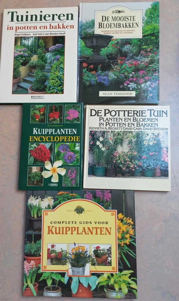 Diverse boeken over tuinieren met potten en plantenbakken, Ophalen of Verzenden, Zo goed als nieuw, Tuinieren en Tuinplanten