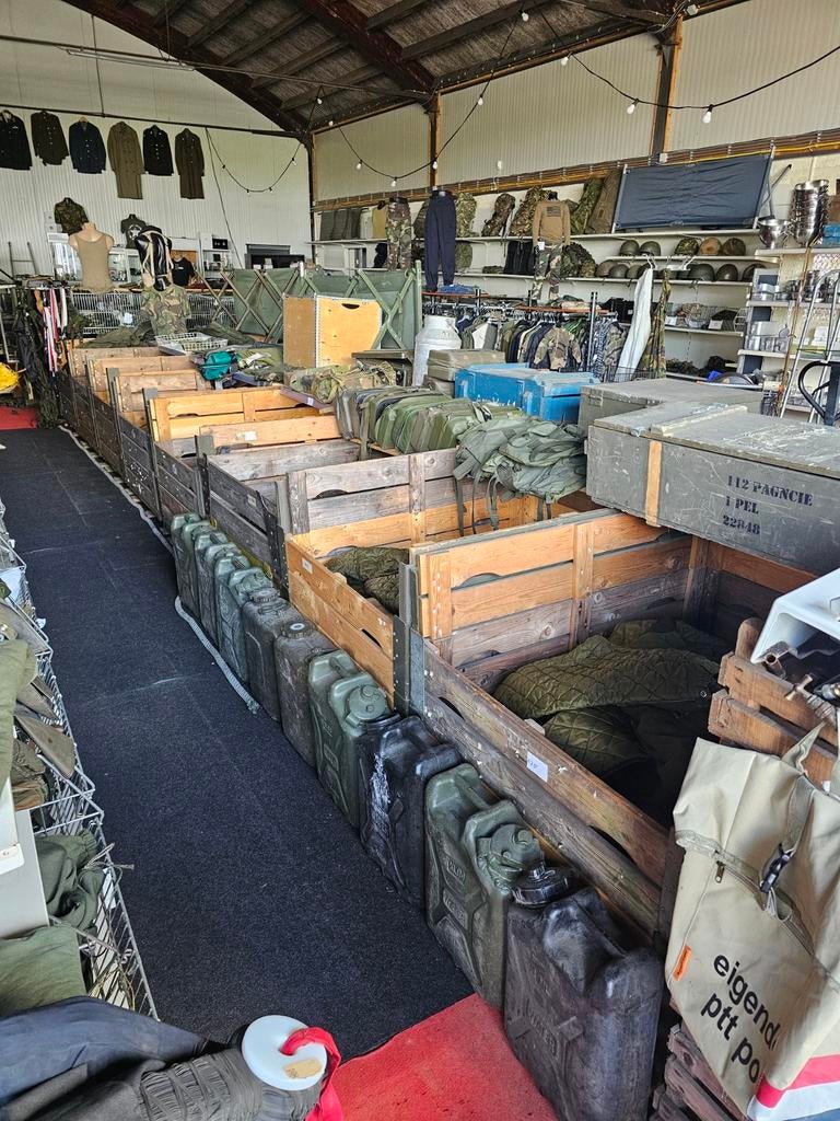 Defensie palletkratten pallets blokpallet met randen, Ophalen, Overige soorten, Nederland, Kist of Geocache