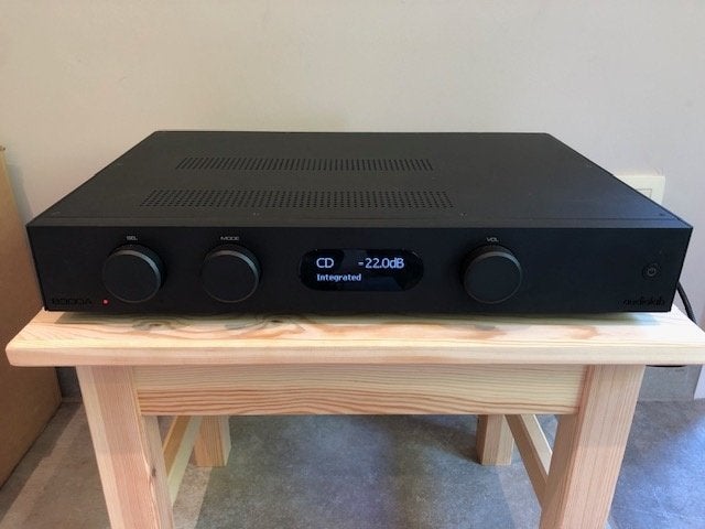 prachtige audiolab 8300A geintegreerde versterker, Overige merken, Ophalen of Verzenden, Zo goed als nieuw, 60 tot 120 watt