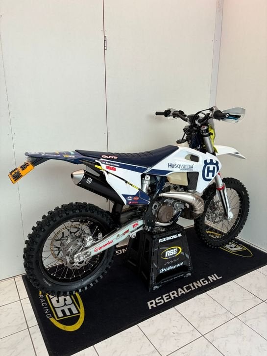 HUSQVARNA TE 300i (bj 2020) 151Uur, Motoren, Motorrijbewijs A, Bedrijf, Onbekend, Enduro