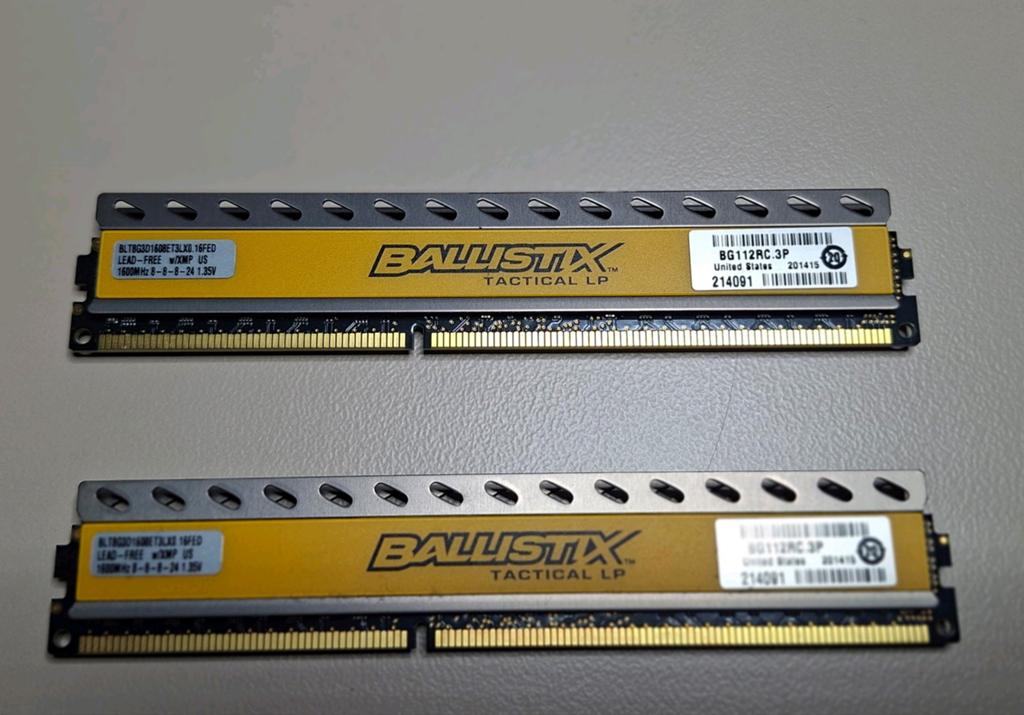 2x 8gb Ballistix geheugen, Computers en Software, RAM geheugen, Ophalen of Verzenden, DDR4, Desktop, 16 GB