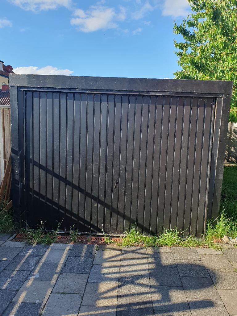 Garagebox, Ophalen, Gebruikt