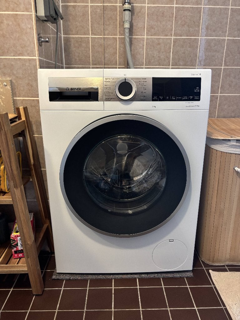 Bosch series 6 wasmachine, Ophalen, 1200 tot 1600 toeren, Gebruikt, Minder dan 85 cm