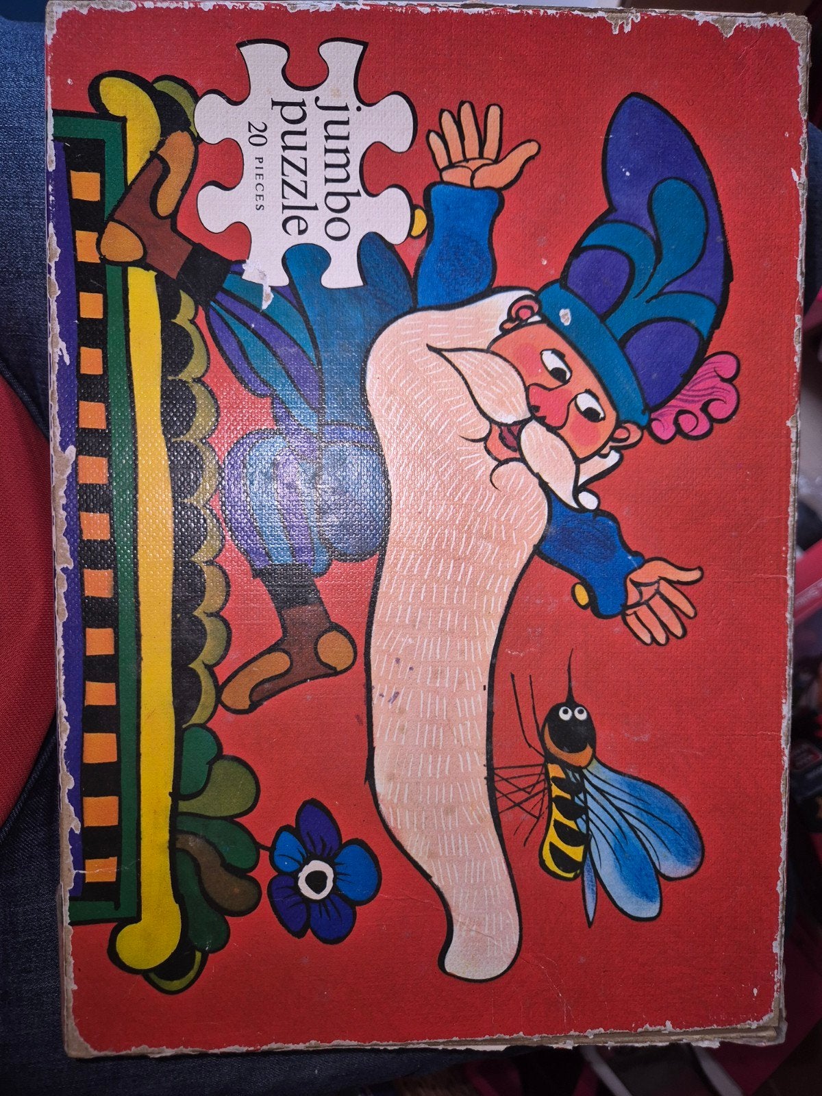 Vintage Jumbo Puzzel 20 Stukjes - Kabouter en Vlieg, Ophalen of Verzenden, 10 tot 50 stukjes, Gebruikt, 2 tot 4 jaar