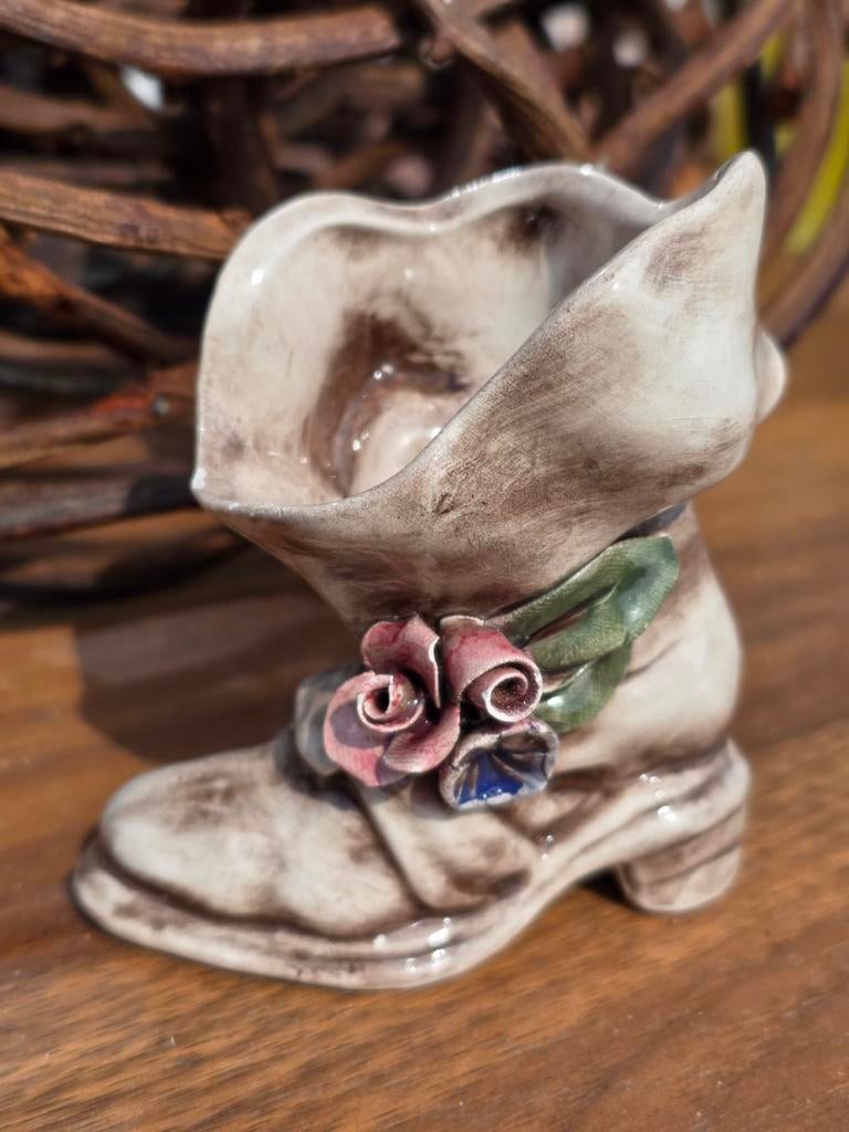 Decoratieve Keramische Laars met Bloemen, Antiek en Kunst, Ophalen of Verzenden