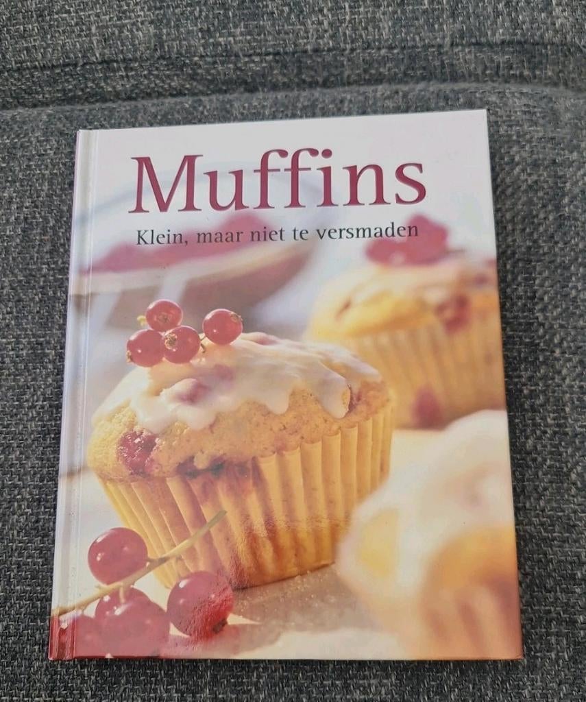 Muffins, Petits Fours, Macarons & Whoopies Kookboeken, Gelezen, Diverse auteurs, Ophalen of Verzenden, Europa