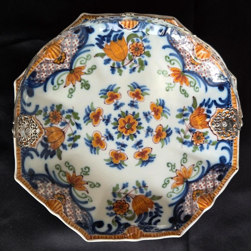Antieke schaal, zilver handvat, Makkum aardewerk Tichelaar, Antiek en Kunst, Ophalen of Verzenden