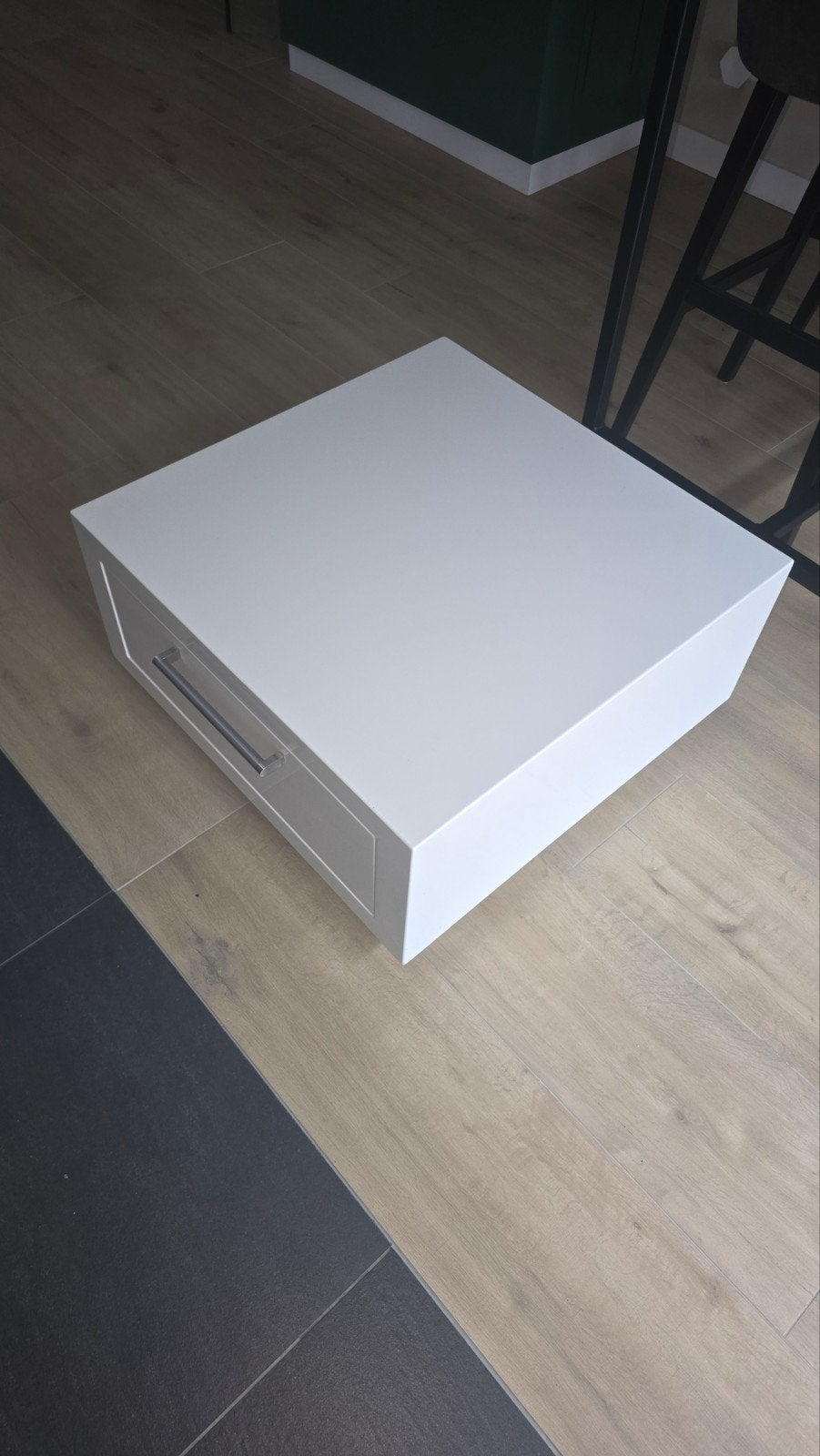 Hoogglans wit salontafel, Ophalen, 50 tot 100 cm, Vierkant, 50 tot 100 cm