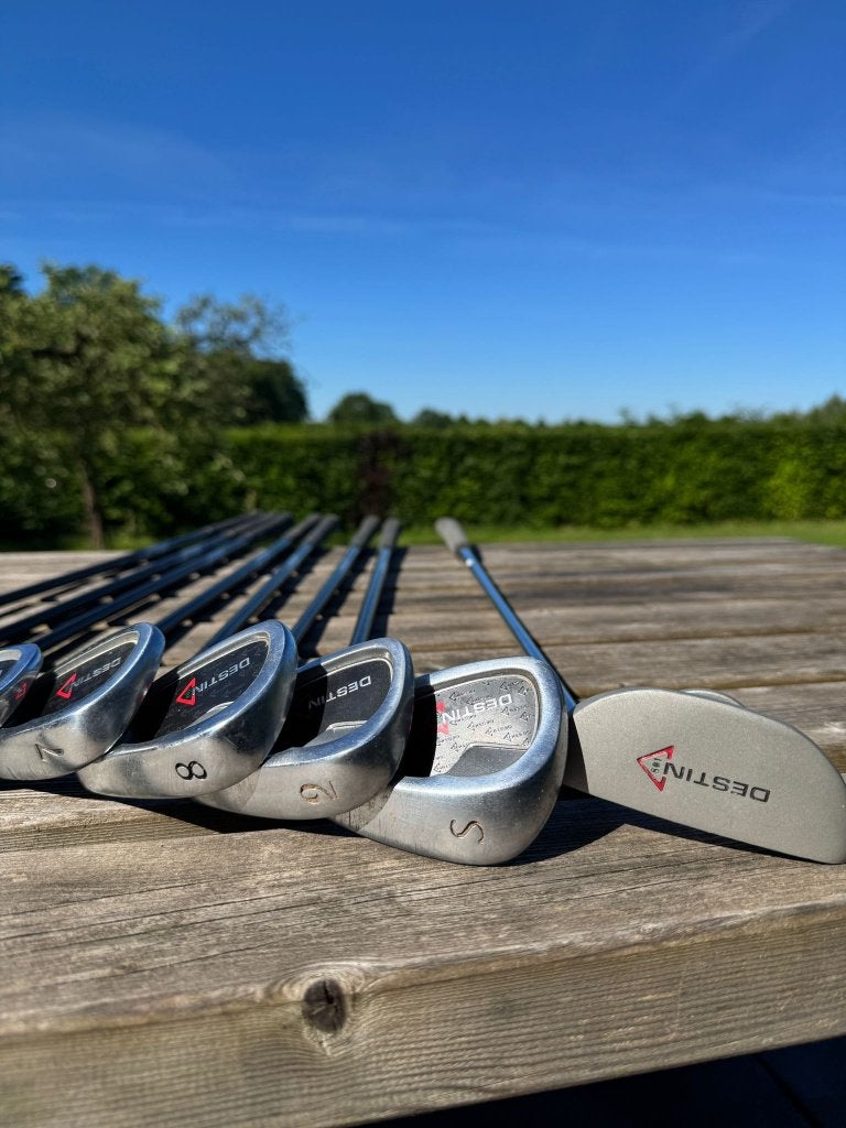 DAMES set golfclub / golfclubs - golfset - graphite shafts, Sport en Fitness, Golf, Ophalen, Zo goed als nieuw, Set