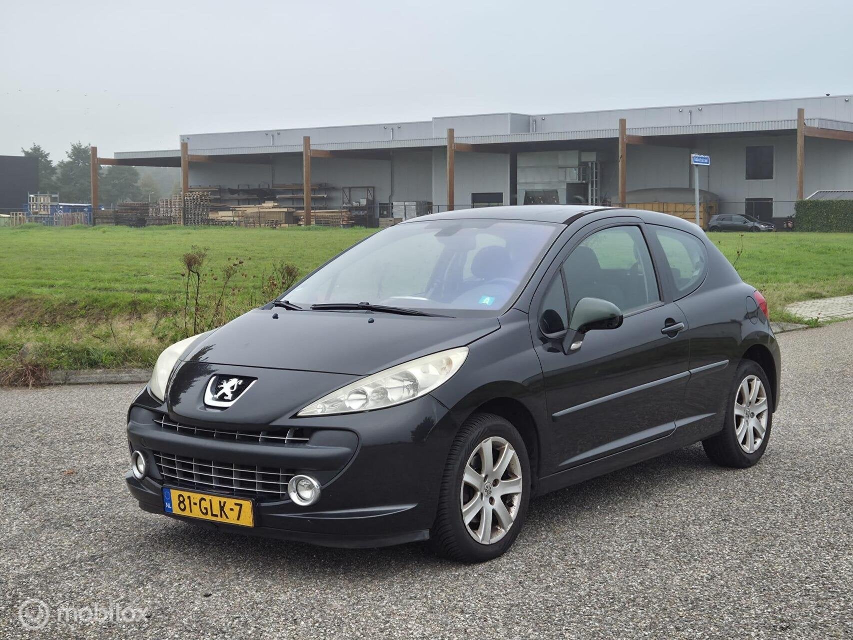 Peugeot 207 1.6 VTi XS Pack Airco / Cruise / Apk, Auto's, Voorwielaandrijving, Gebruikt, 4 cilinders, Zwart