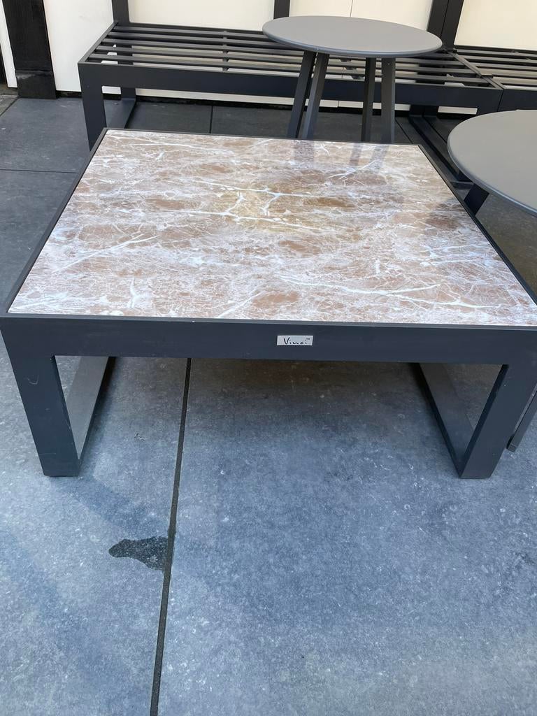 Buiten salontafel antraciet, Ophalen, Zo goed als nieuw, Vierkant