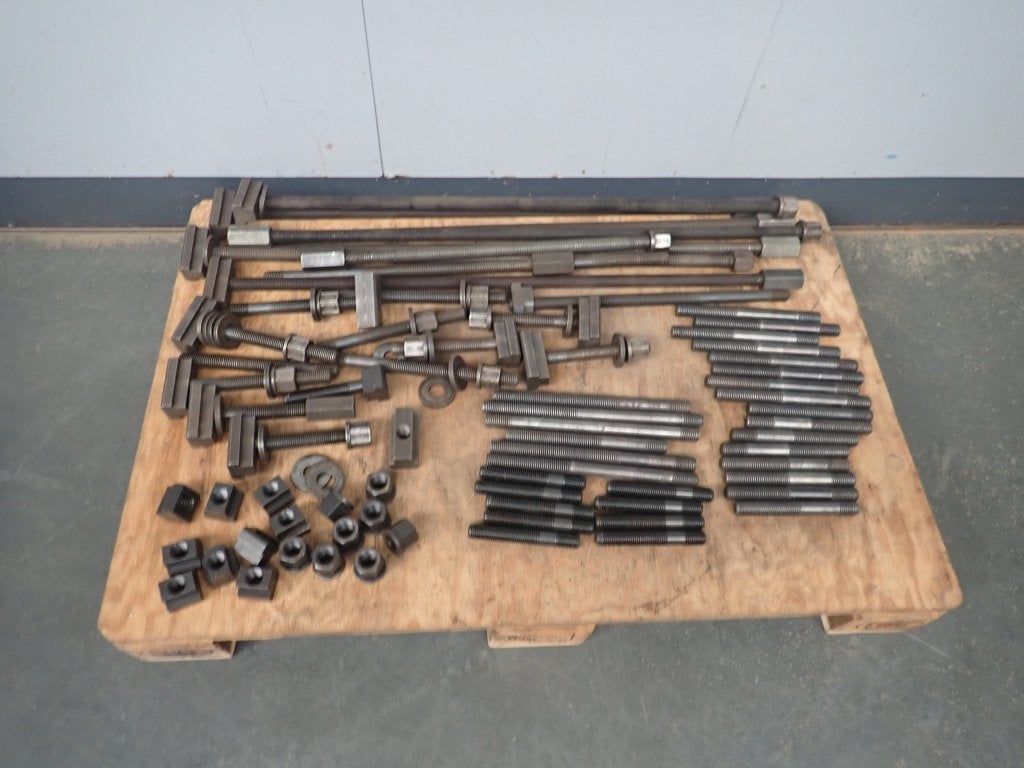 M24 Opspanmateriaal 28mm T-Slot / Draadstang / Draadeind M24, Niet ingevuld, Gebruikt, Niet ingevuld, Ophalen of Verzenden