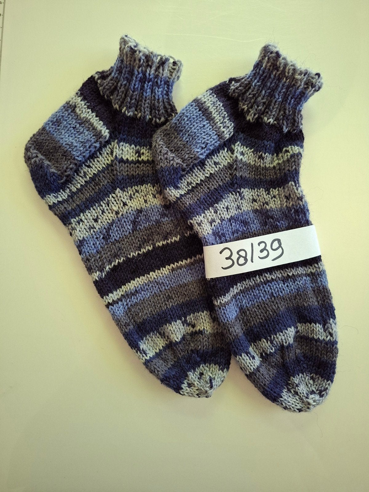 Mooie handgebreide sneaker sokjes, maat 38/39, Kleding | Dames, Sokken en Kniesokken, Overige kleuren, Nieuw, Ophalen of Verzenden