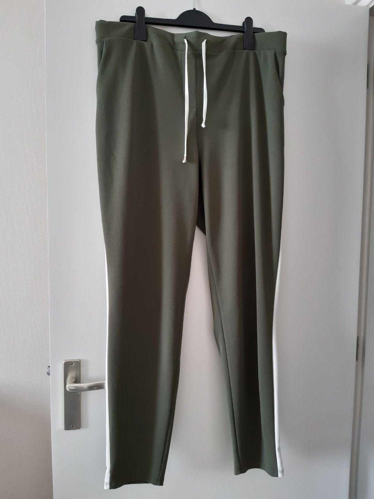 stretch broek, Kleding | Dames, Grote Maten, Zo goed als nieuw, Broek of Spijkerbroek, Ophalen of Verzenden