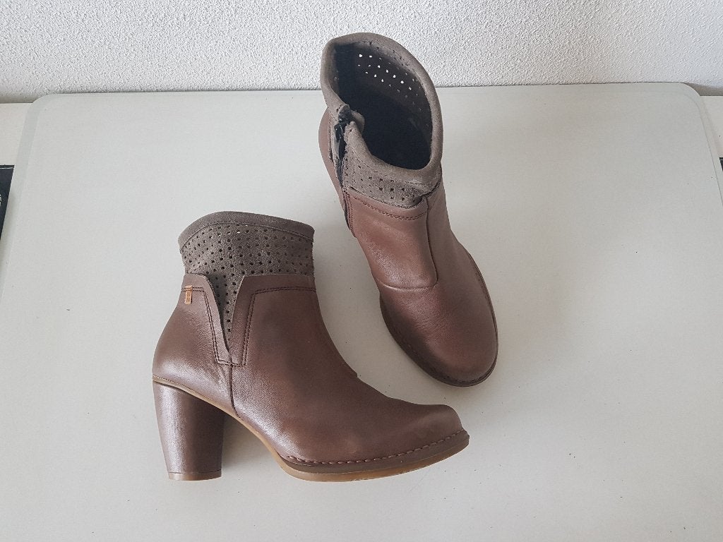 El Naturalista maat 38 Colibri N495 taupe beige laarzen, Verzenden, Beige, Lage of Enkellaarzen, El Naturalista
