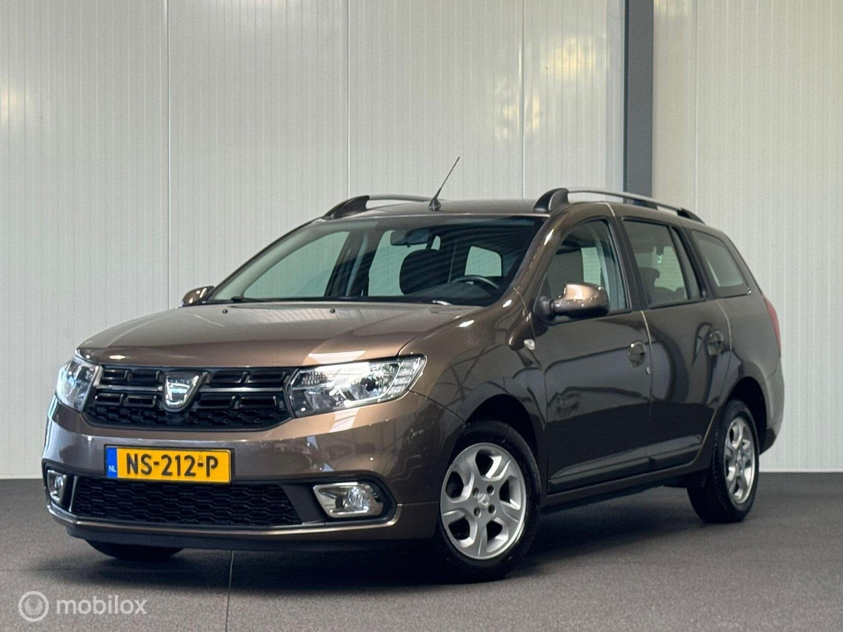 Dacia Logan MCV 0.9 TCe Laureate AUTOMAAT [ NAP trekhaak cam, 898 cc, Euro 6, Bruin, Bedrijf